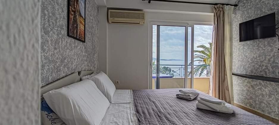 Hotel Klironomi Sarande Bilik gambar